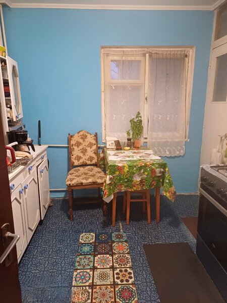 Vitan-Mall, etajul 1/4, vedere mixta, 2 balcoane.